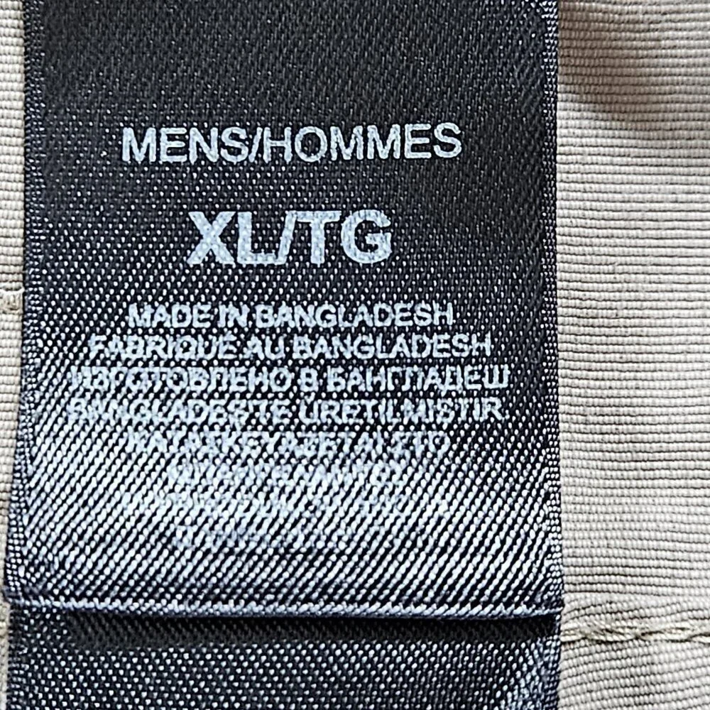 The North Face Shorts Mens XL Beige Cargo Utility Nylon Pockets Outdoor Gorpcore